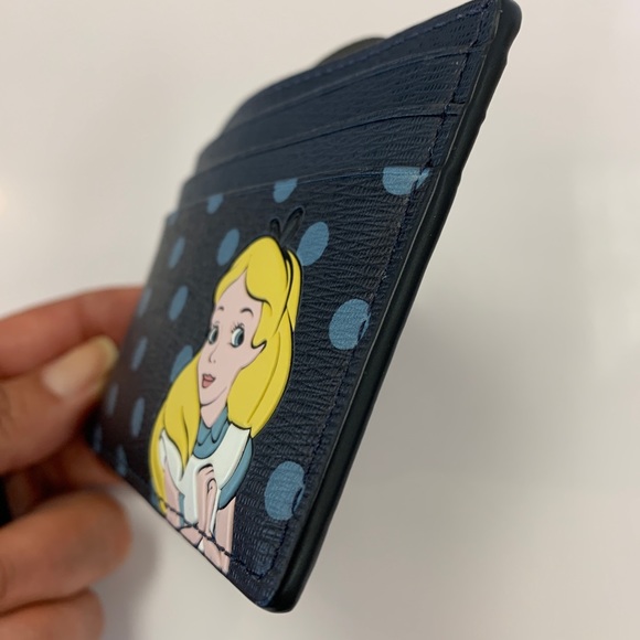 Authentic Kate spade leather Disney Alice card cs - Picture 2 of 7